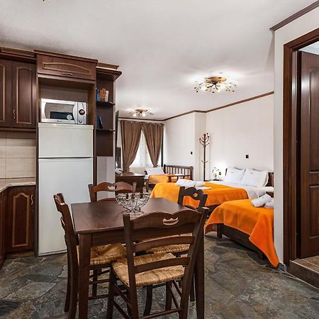 Limnaio Hotell Khrisokhórafa Exteriör bild