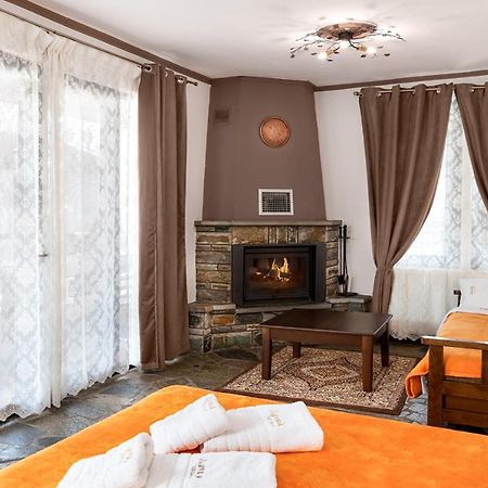 Limnaio Hotell Khrisokhórafa Exteriör bild