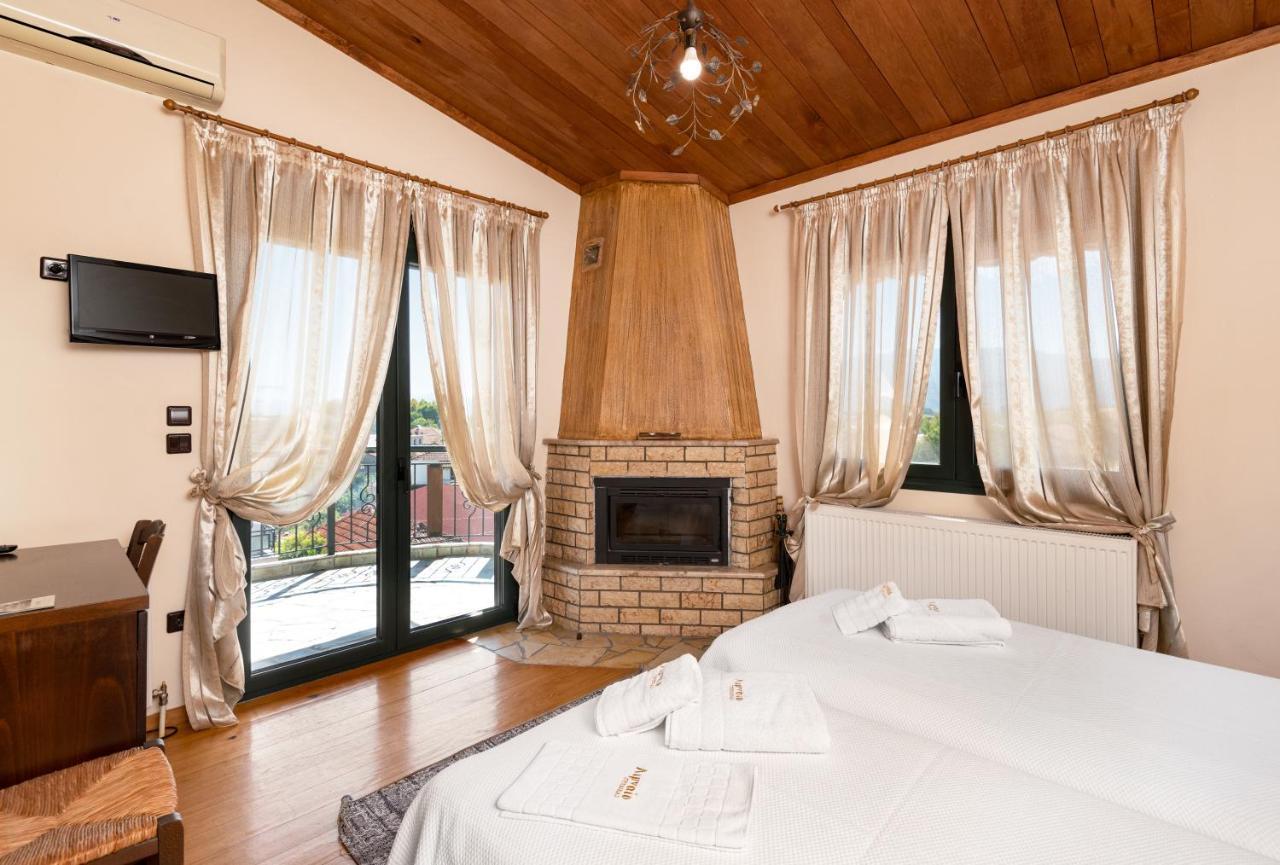 Limnaio Hotell Khrisokhórafa Exteriör bild
