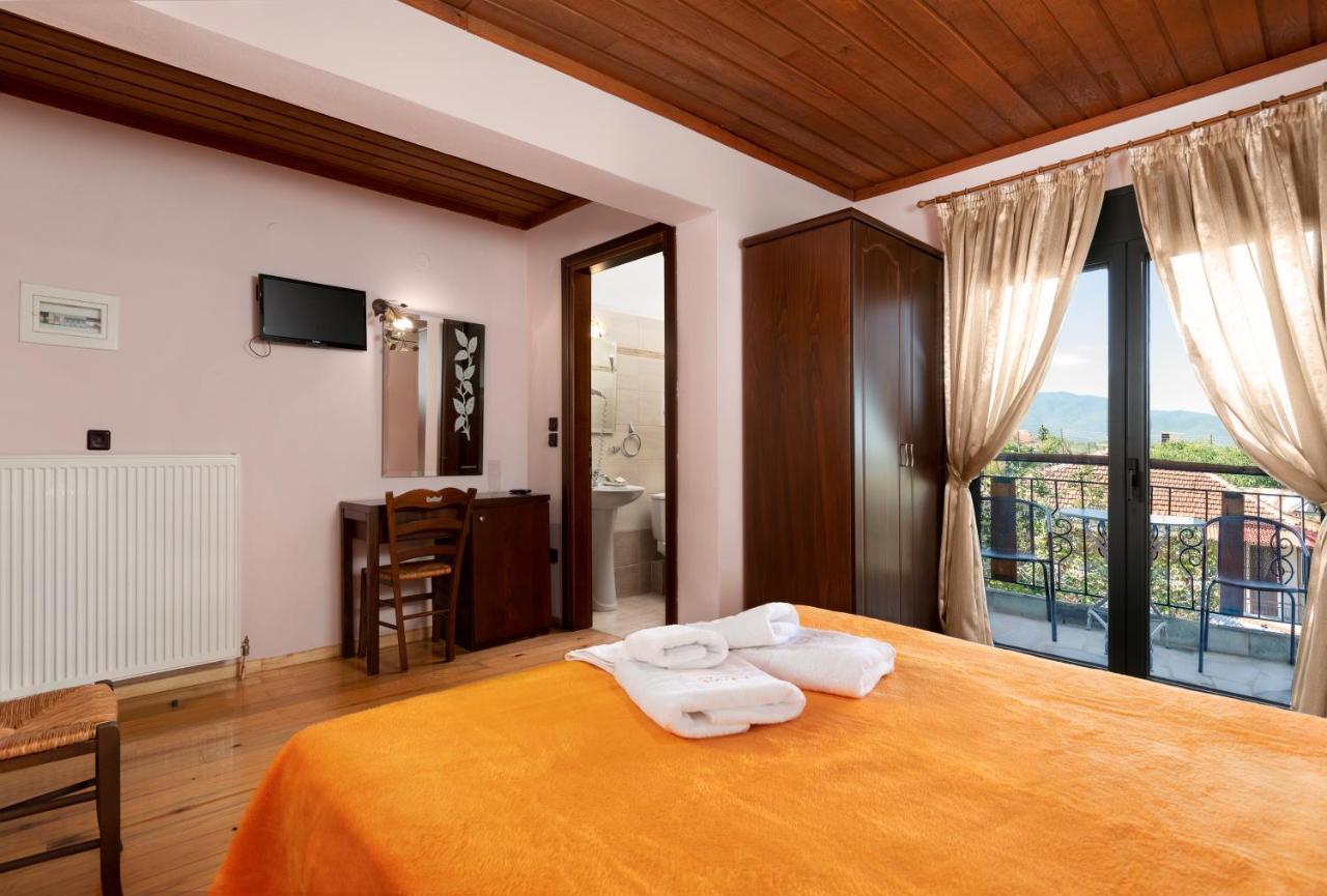 Limnaio Hotell Khrisokhórafa Exteriör bild