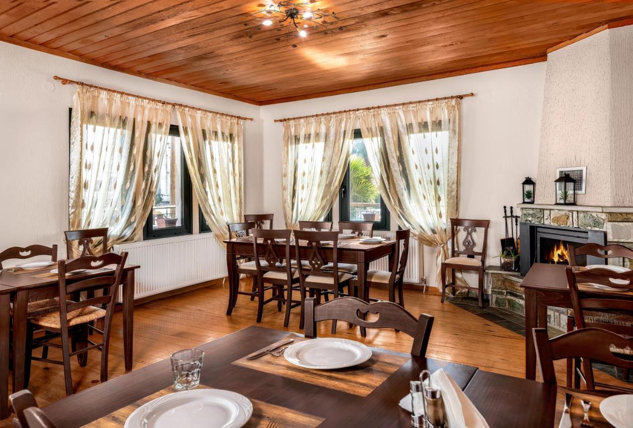 Limnaio Hotell Khrisokhórafa Exteriör bild