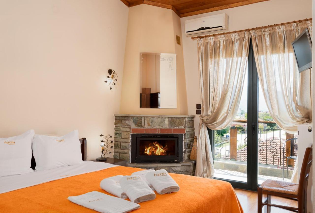 Limnaio Hotell Khrisokhórafa Exteriör bild
